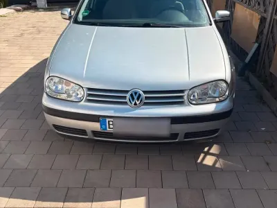 Gebraucht VW Golf IV 75 PS (55 kW) 2001 Silber Kleinwagen