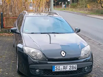 Gebraucht Renault Laguna III 170 PS (125 kW) 2010 Schwarz Kombi