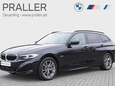 Saphirschwarz Gebraucht 2022 BMW 330e Sport Line Kombi | 28.500 € (Fairer Preis)