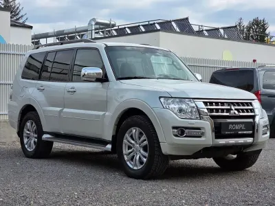 Gebraucht Mitsubishi Pajero Instyle 190 PS (139 kW) 2019 Weiß SUV