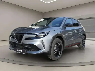 Nouă Alfa Romeo GT Junior Edizione Speciale 145 CP (106 kW) 2025 Gri SUV
