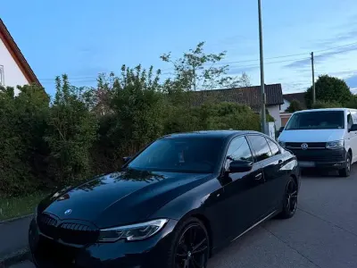 Gebraucht BMW 320 M Sport 190 PS (139 kW) 2020 Schwarz Limousine