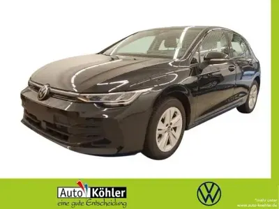 Usata VW Golf VIII Life 116 CV (85 kW) 2025 Nero Berlina
