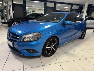 Gebraucht Mercedes A180 Style 122 PS (89 kW) 2013 Blau Limousine