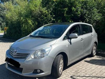 Gebraucht Toyota Verso Edition 147 PS (108 kW) 2012 Andere farben Van / Kleinbus
