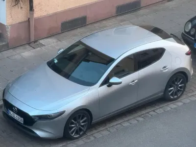 Gebraucht Mazda 3 122 PS (89 kW) 2019 Silber Kleinwagen