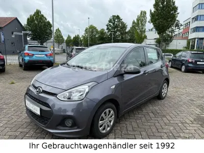 Gebraucht Hyundai i10 Classic 67 PS (49 kW) 2015 Grau Kleinwagen