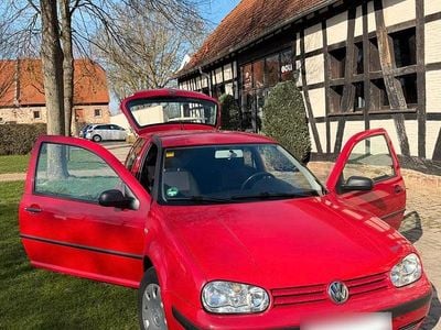 Gebraucht VW Golf IV 75 PS (55 kW) 2001 Rot Kleinwagen