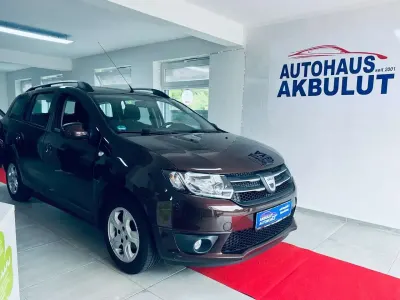 Gebraucht Dacia Logan Lauréate 90 PS (66 kW) 2016 Turmalinbraun Kombi