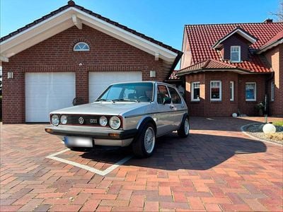 Gebraucht VW Golf I GTI 110 PS (80 kW) 1982 Silber Kleinwagen