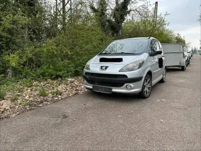 Occasion Peugeot 1007 Sport 108 PK (79 kW) 2009 Zilver MPV
