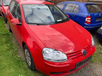 Gebraucht VW Golf IV 75 PS (55 kW) 2005 Rot Limousine