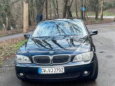 BMW 750