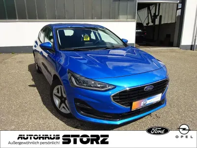 Gebraucht Ford Focus Cool & Connect 125 PS (91 kW) 2022 Dynamicblau Kombi