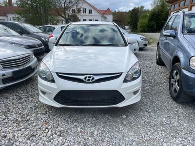 gebraucht Hyundai i30 Edition 20 1,4 Benziner +Euro 5 +Klima