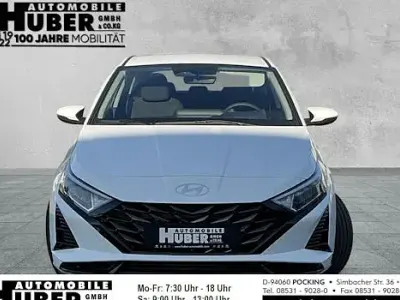 Ny Hyundai i20 Trend 101 HK (74 kW) 2025 Hvid Sedan