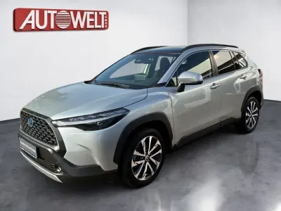 Gebraucht Toyota Corolla Cross Team 197 PS (144 kW) 2023 Silber SUV