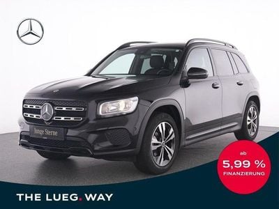 Mercedes GLB220