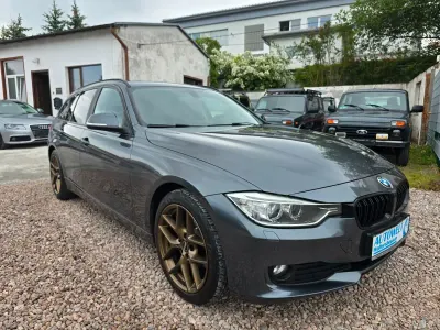 Gebraucht BMW 318 143 PS (105 kW) 2014 Grau Kombi