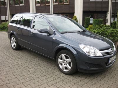 Gebraucht Opel Astra Edition 116 PS (85 kW) 2008 Blau metallic Kombi