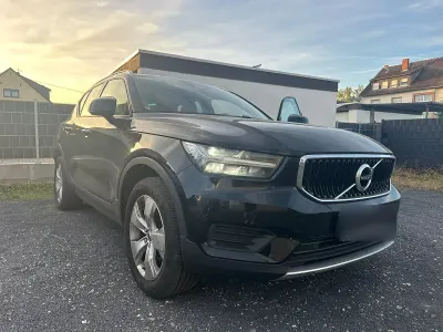 Gebraucht Volvo XC40 Momentum 150 PS (110 kW) 2020 Schwarz SUV