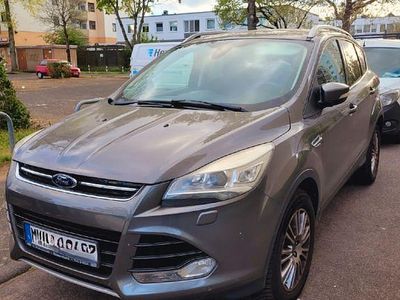 Gebraucht Ford Kuga Titanium 140 PS (102 kW) 2013 Grau SUV