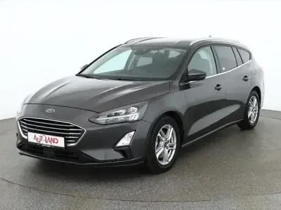Używany Ford Focus 120 KM (88 kW) 2022 Szary Kombi