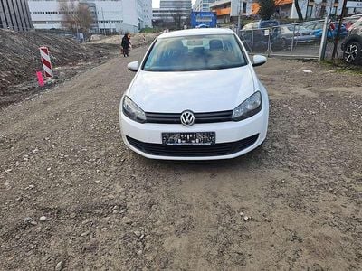 Gebraucht VW Golf VI Trendline 80 PS (58 kW) 2010 Candyweiß Kleinwagen