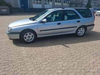 Usata Renault Laguna 120 CV (88 kW) 1999 Argento Station wagon