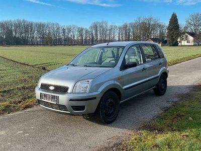 Silber Gebraucht 2005 Ford Fusion Kleinwagen | 2.150 €