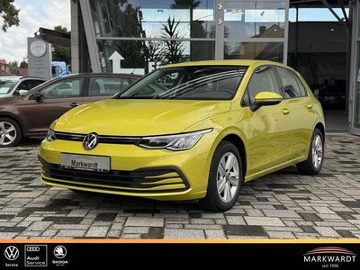 Limonengelb metallic (metallic) Gebraucht 2020 VW Golf VIII Life Limousine | 20.449 € (Fairer Preis)