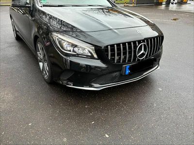Usata Mercedes CLA200 AMG 156 CV (114 kW) 2017 Nero Berlina