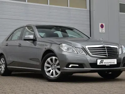 Gebraucht Mercedes E250 204 PS (150 kW) 2010 Silber Limousine