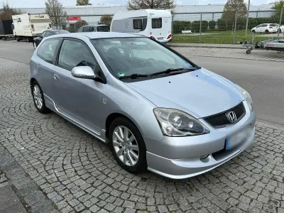 Second-hand Honda Civic 90 CP (66 kW) 2005 Argintiu Berlinǎ