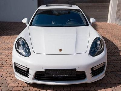 Porsche Panamera Turbo