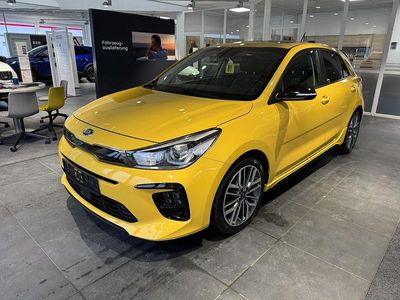 Second-hand Kia Rio GT-Line 120 CP (88 kW) 2018 Galben Berlinǎ