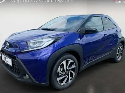Neu Toyota Aygo X Comfort 72 PS (52 kW) 2025 Blau SUV