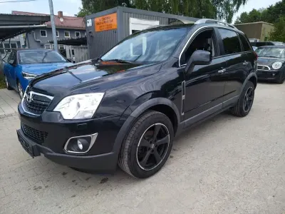 Używany Opel Antara Cosmo 163 KM (119 kW) 2015 Czarny SUV