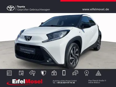 Gebraucht Toyota Aygo X X-Black 72 PS (52 kW) 2024 Weiß SUV