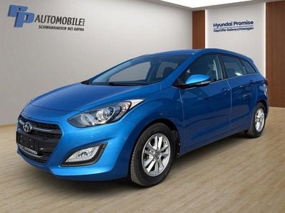 Gebraucht Hyundai i30 Trend 110 PS (80 kW) 2015 Blau Kombi