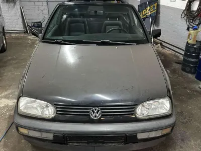 Brugt VW Golf Cabriolet Conceptline 116 HK (85 kW) 1998 Sort Cabriolet