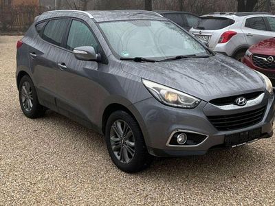 Gebraucht Hyundai ix35 Comfort 136 PS (100 kW) 2014 Grau SUV