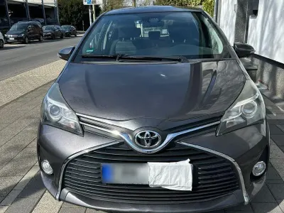 Gebraucht Toyota Yaris Edition-S 69 PS (50 kW) 2016 Grau Kleinwagen