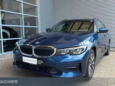 Gebraucht BMW 330 Advantage 184 PS (135 kW) 2022 Phytonicblau Kombi