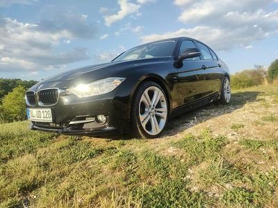 Gebraucht BMW 328 245 PS (180 kW) 2011 Schwarz Limousine