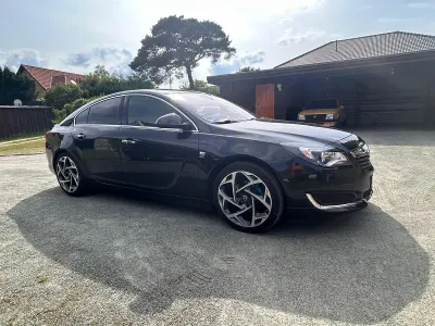Gebraucht Opel Insignia OPC 170 PS (125 kW) 2015 Schwarz Limousine