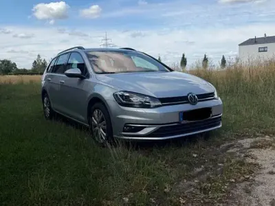 Gebraucht VW Golf VII Highline 150 PS (110 kW) 2019 Silber Kombi