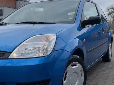 Gebraucht Ford Fiesta 69 PS (50 kW) 2004 Blau Kleinwagen