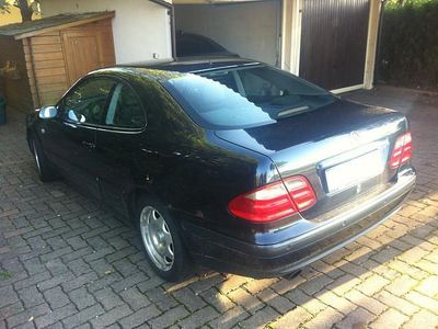 Gebraucht Mercedes CLK320 Avantgarde 218 PS (160 kW) 1997 Blau metallic Coupé