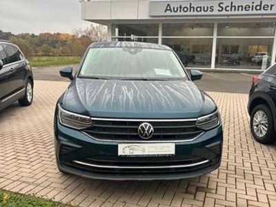 Nightshadelblue (metallic) Gebraucht 2021 VW Tiguan SUV | 23.900 € (Superpreis)